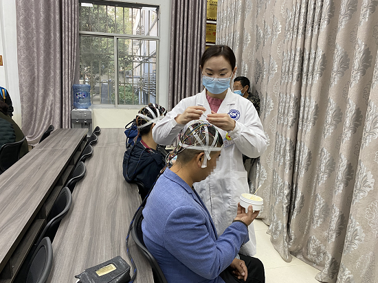 成都癲癇病醫院：責任在心，公益不止，健康相隨|“健康四川”癲癇病救助篩查活動走進廣元市利川區