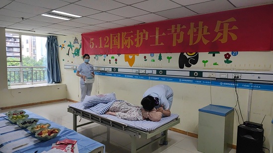 [成都癲癇病醫院]同場競技展風采！護士節，我院成功舉辦心肺復蘇技能大賽